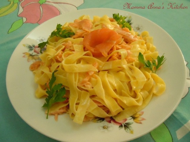 tagliatelle al salmone