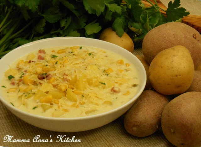 Zuppa di patate e mais