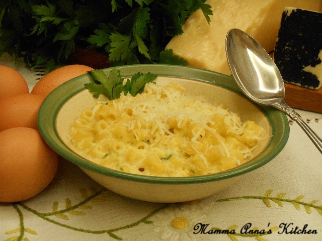 minestra di pasta cacio e uova